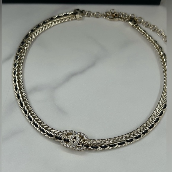Authentic Chanel crystal CC necklace - Picture 7 of 14